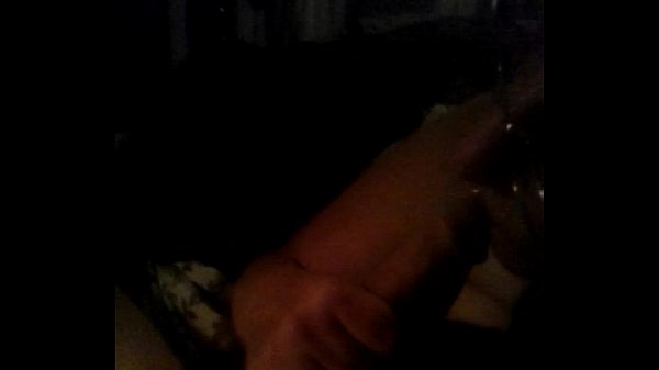 Vrouw zuigt mijn eikel, lekt mijn kont