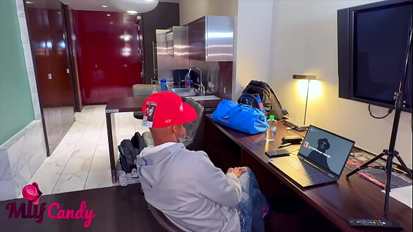 Trailer Tati and Craig part 1 of 2