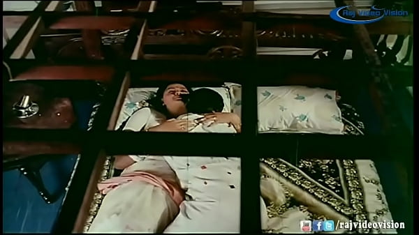 A atriz tâmil que Radha gostou na cama