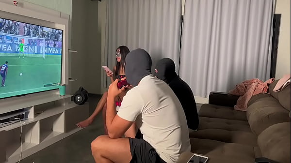 ganhei aposta no fifa e comi a esposa