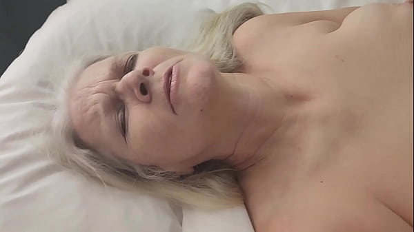 Hot Mature Vee Takes Step Cousin Jerry Up The Ass!