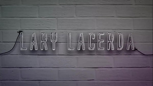 O BOY PIRA AO CHUPAR MEUS PÉS, DEPOIS DISSO EU DEI O CU PRA ELE COMO TROCA