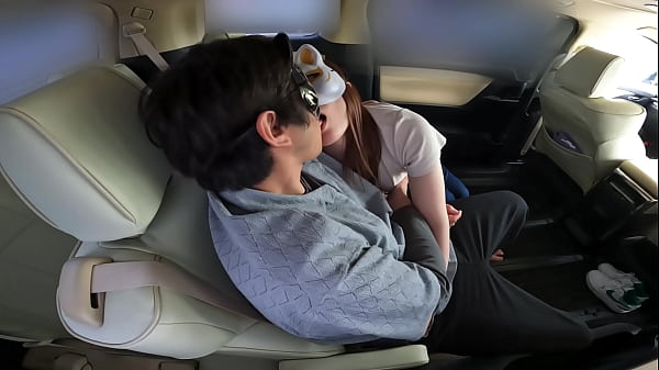 旦那とお出かけ前に濃厚SEXで中出しされる人妻