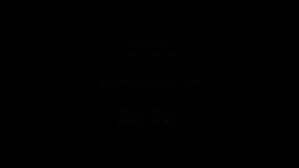 FIRST DVP WITH BLACK GUYS! Beautiful teen Akina Asmus with perfect body gets double vaginal penetration from four black cocks for the first time EKS379