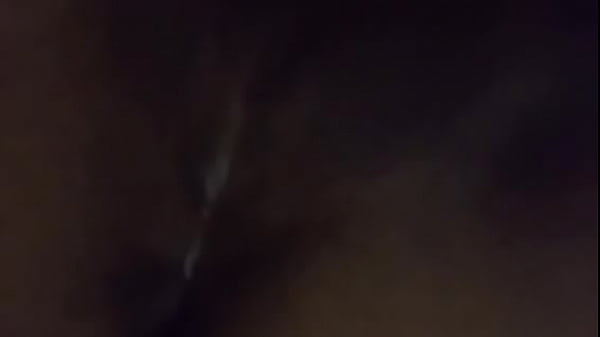 chica caliente masturbandose