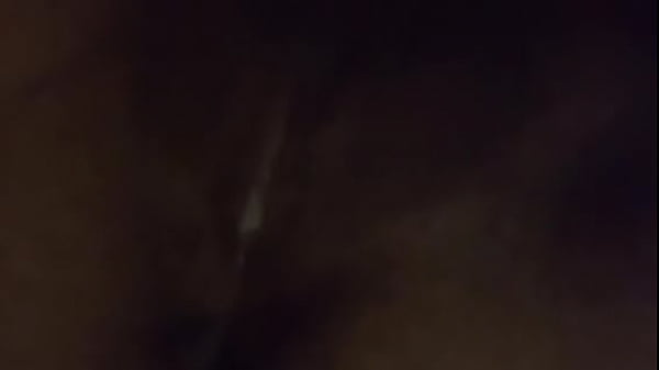 chica caliente masturbandose