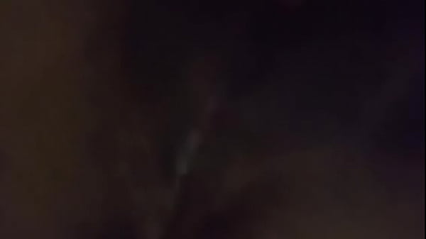 chica caliente masturbandose