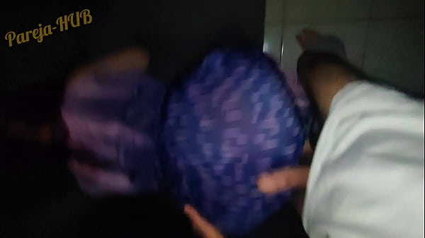 Por fin me follo a la Mamá de mi Vecina Karla/MILF 100% Natural