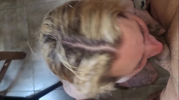 La chupada babosa rica de esta putita