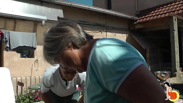 Grannies Jean-Pierre and Raymonde fucks in front of the camera with a BBC