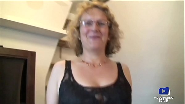 Françoise, mature en manque de bite