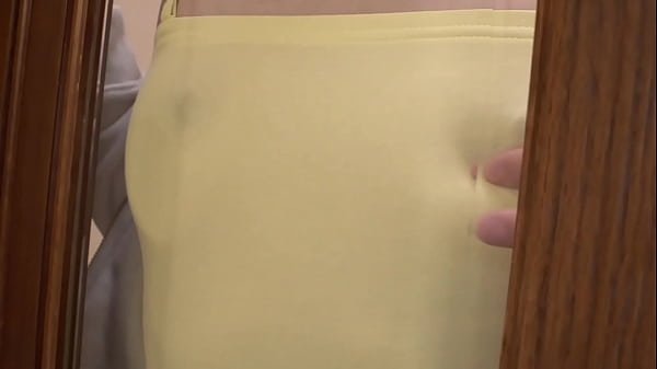 https://bit.ly/3KEdXzi まさかノーブラ！？無防備な貧乳美女がコリコリに勃った乳首を服越しに露わにする姿に興奮してしまい。パート3