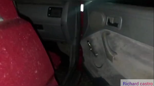 Conheci a Fernanda chocolate num sítio e queria fazer esguichar bem gostoso no carro veja o que aconteceu inacreditável completo no red xvideos e sheer