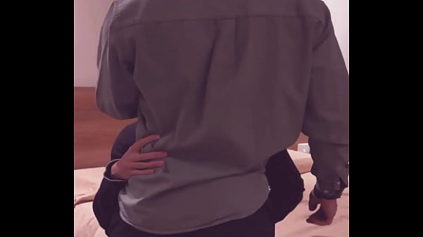 El promero machito me folla en mi casa y me alinea los chakras