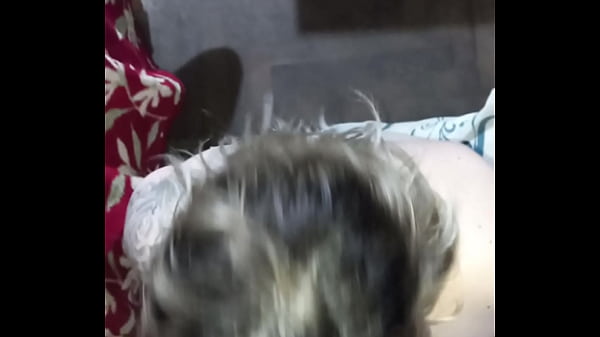 Fat slut blonde deep mouth and ass bug