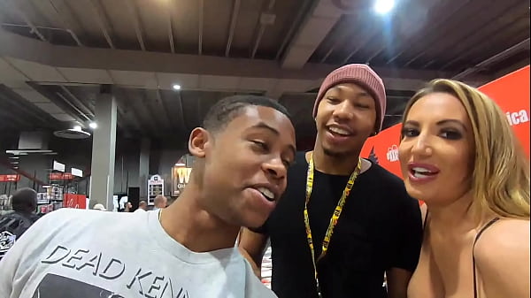 lil d goes to exxxotica miami 2019 day 2 (instagram @lastlild)