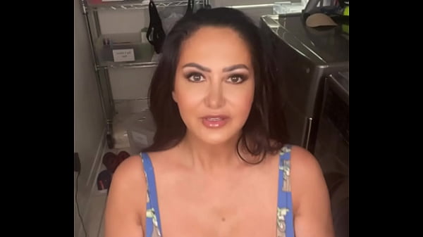 Extraordinaria Ava Addams