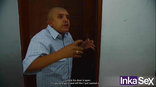 Petite se pone cachonda al tener un pervertido recuerdo