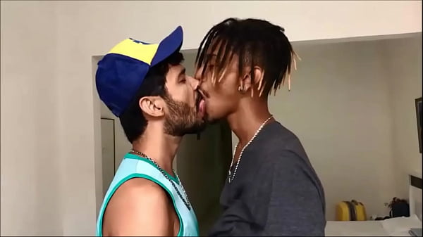 MARCOS GOIANO – BRAZILIAN BAREBACK DEEPTHROAT INTERRACIAL