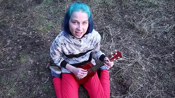 Fucked a singing girl in the woods by the road | Laruna Mave