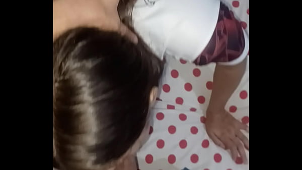 Novinha de 18 mamando