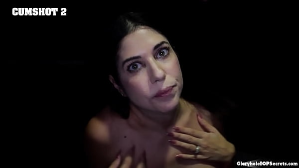 GloryholeTOPsecrets.com - Anna incrível pra caralho! 10 gozadas é ÓTIMO!