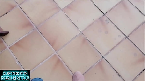 I walk in the park while she gives me a public handjob