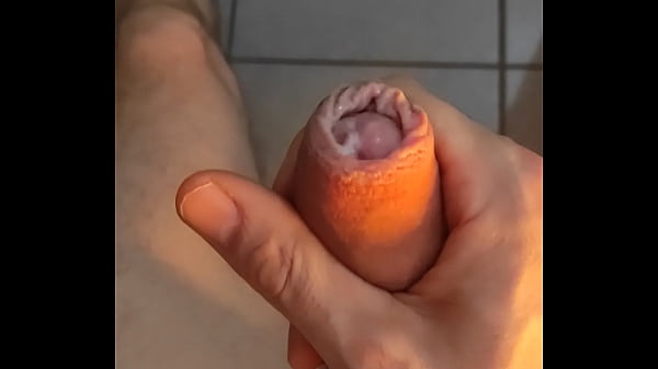 Meu pré-sêmen ficou no meu prepúcio o dia todo e teve que gozar depois de voltar para casa - Jay Geyser