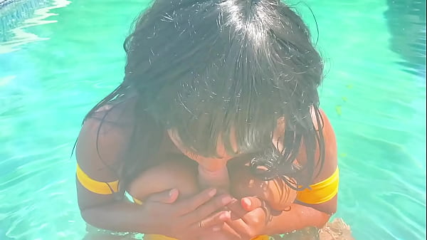 Ivy Sherwood sex at the pool