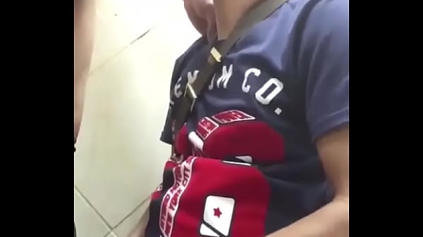 oral outdoor gay [ Duration: 01:13 ]