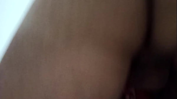 ménage com casal de amigos sem camisinha