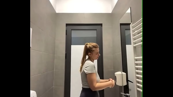 Blowjab Publik · XNXX.com.se Free Porn Online! 3GP MP4 Mobile Sex XXX Porno Videos!