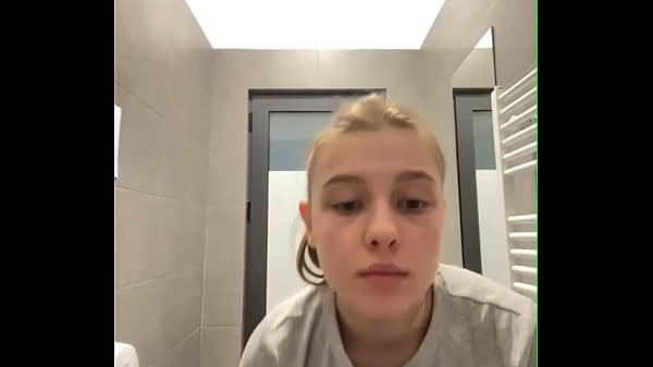 Blowjab Publik · XNXX.com.se Free Porn Online! 3GP MP4 Mobile Sex XXX Porno Videos!