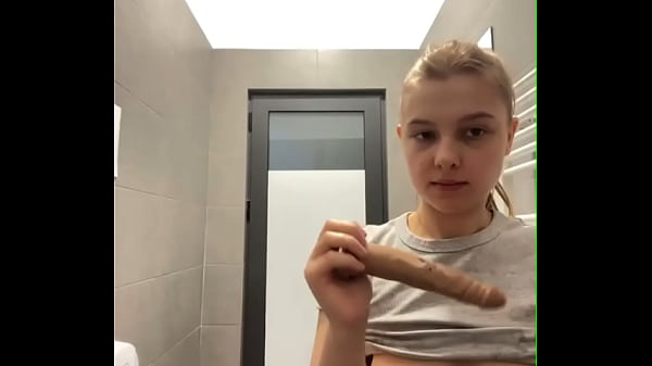 Blowjab Publik · XNXX.com.se Free Porn Online! 3GP MP4 Mobile Sex XXX Porno Videos!