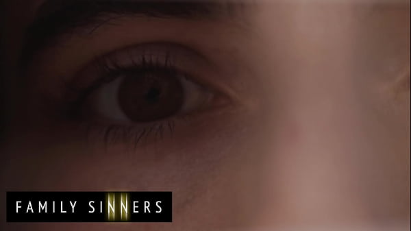 Aidra Fox Finds Out Her Stepbro Jake Adams Steals Her Panties & Decides To Give Him What He Wants – FAMILY SINNERS