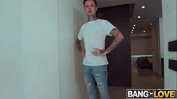 Squirt Queen Martina Smeraldi Does Anal