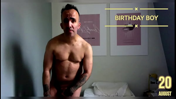 Birthday Boy – Horny Slut Offering his ass in London (CAM Aug 20)