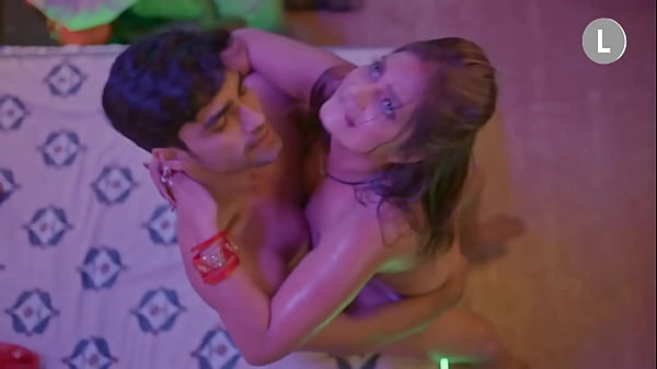 Linda madrasta indiana aproveita o dia de Natal com o enteado, vídeo de sexo real em hindi