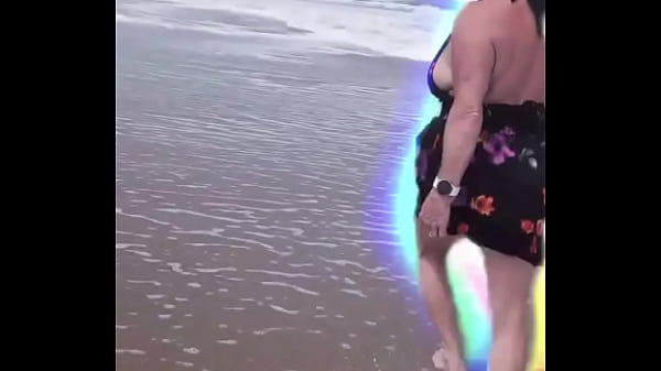 Mommy says, Come to Sunny Florida and let's go to the Beach and Play!Mommy loves to play in the Sun, Sand and Water! ... Thumbnail