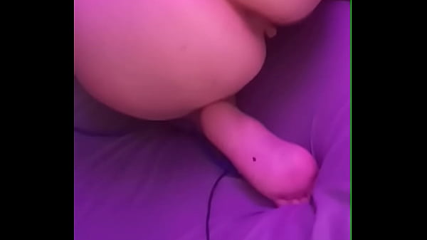 Fingering my anal Thumbnail