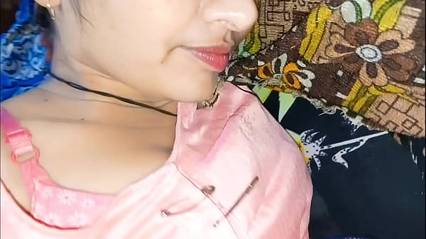 Indian hot and sexi girl was fucked by her boyfriend in doggstyle Thumbnail