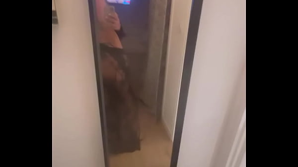 I'm waiting for you in Chartrons to come and take me in a gang bang in Bordeaux I... Thumbnail