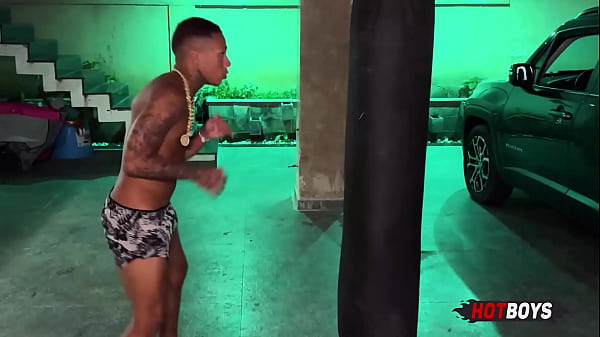 Fodendo meu amigo safado