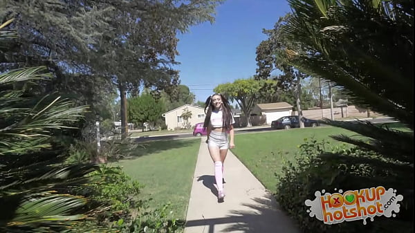 HookUpHotShot - Camel Toed Coed Mandy Muse Does Anal On 1st Date!