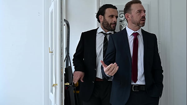 Cheating Girlfriend Octokuro Gets Covered In Cum After DP Affair GP2895