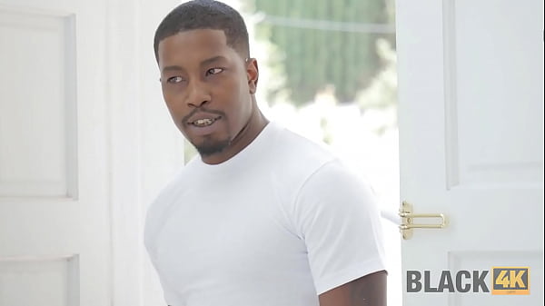 BLACK4K. Hottie copulates with black plumber while her man is not at home