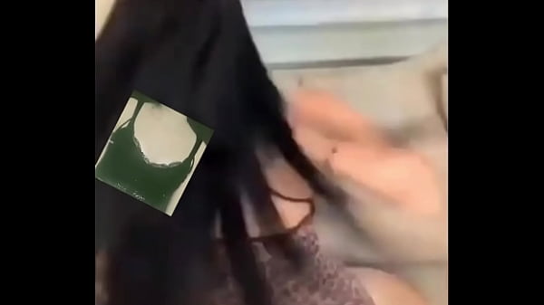 Ass bouncing in the couch Thumbnail