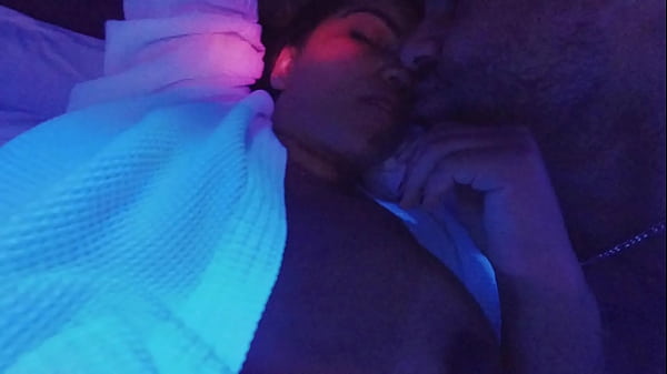 NOITE ANAL: Socando a Rola no Cuzinho da Cavalona Até o Fim.