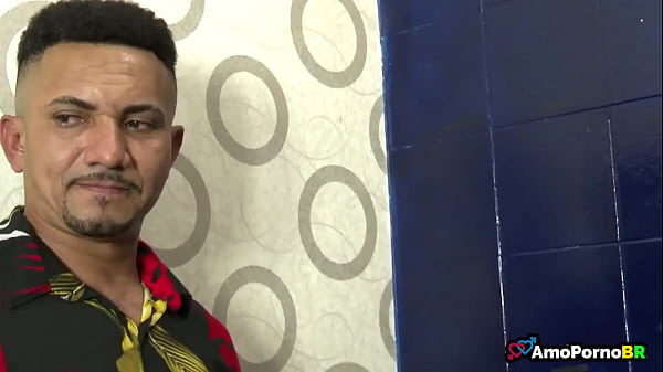 De Santinha a puta em 7 dias, Parte 1