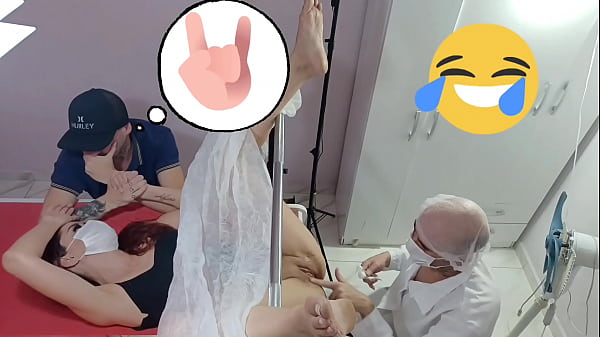 Marido ela esposa pro exame e doutor fica exitado